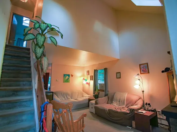 75 Fairfax Avenue, Middletown, NY 10940