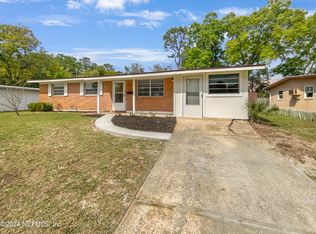 231 Renne Dr N, Jacksonville, FL 32218