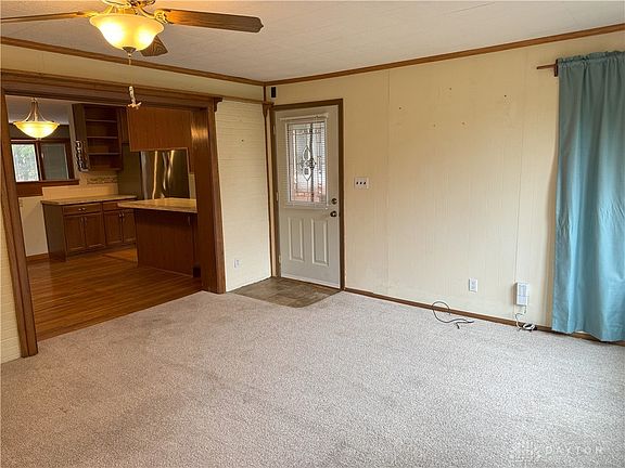 5th image of 913 Willowdale Ave