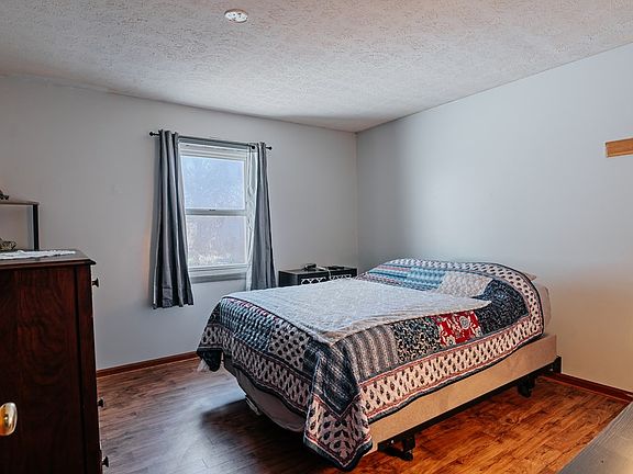 5th image of 609 Virginia Ave