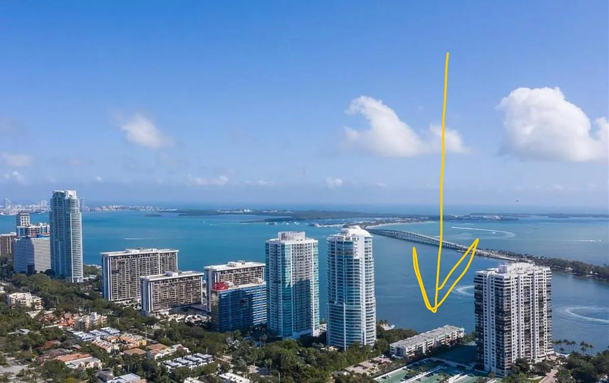 2201 Brickell Ave — Photo 3