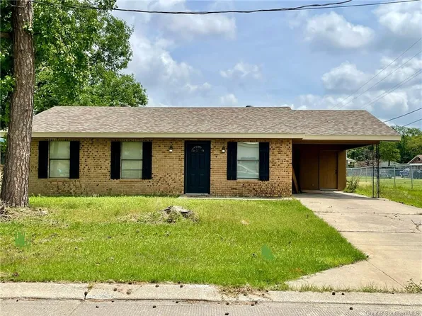 1924 Augusta St, Westlake, LA 70669