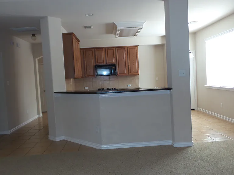 7105 Sugarplum Dr — Photo 20