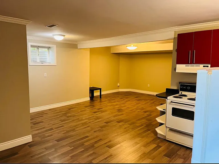 31 The Ridgeway St — Photo 1