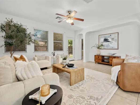 1069 Sussex Way, Round Rock, TX 78665