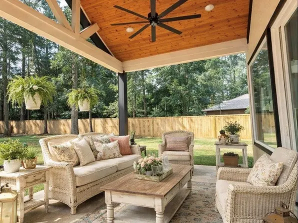 2678 Colosseum, New Caney, TX 77357