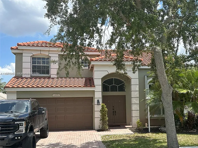 13274 NW 15th Ct — Photo 2