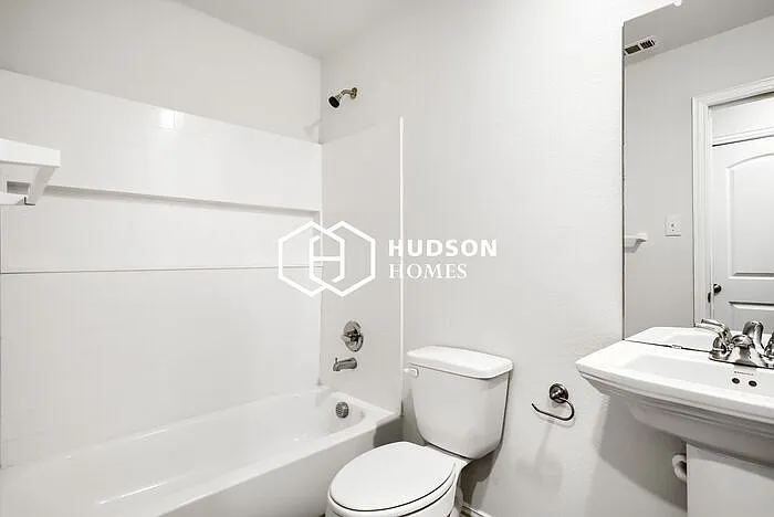 2912 Walnut St — Photo 12