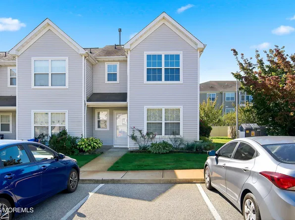 301 Prosperity Court, Toms River, NJ 08755