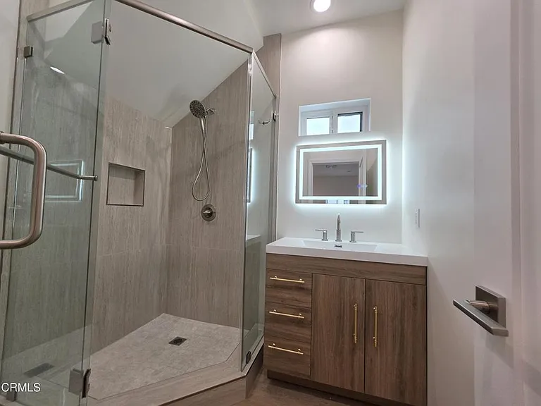 6746 Ben Ave — Photo 18