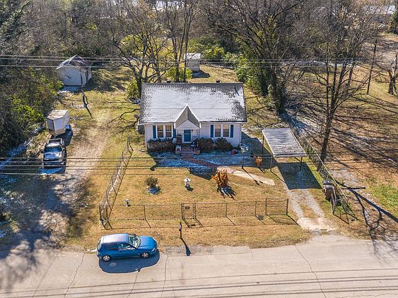 4th image of 838 Cherokee Ave