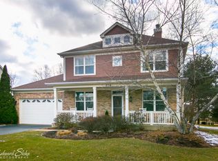 214 Foxford Dr, Cary, IL 60013