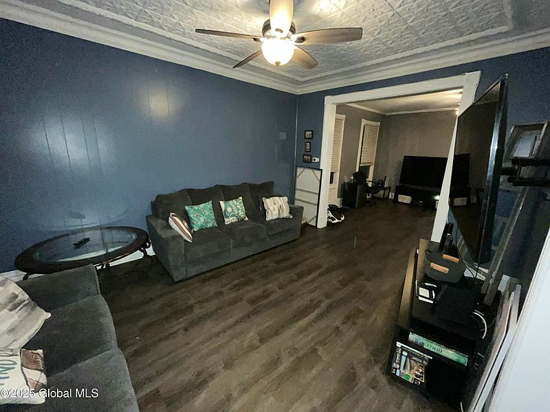 5th image of 795 3rd Avenue
