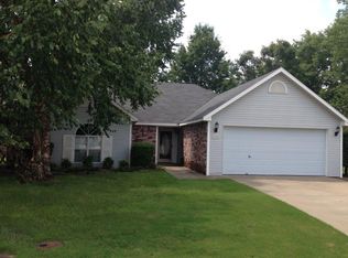 3720 W Rozell St, Rogers, AR 72756