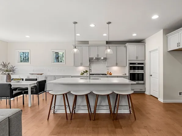 27 Germain Way #4, Norton, MA 02766