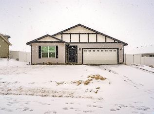 5001 Santa Cruz Ln, Pasco, WA 99301