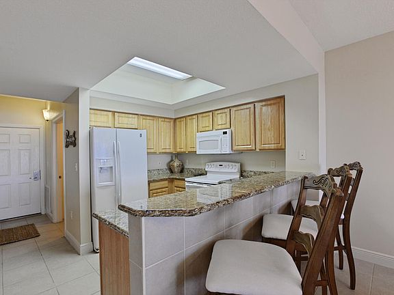 4th image of 122 Seascape Blvd #708