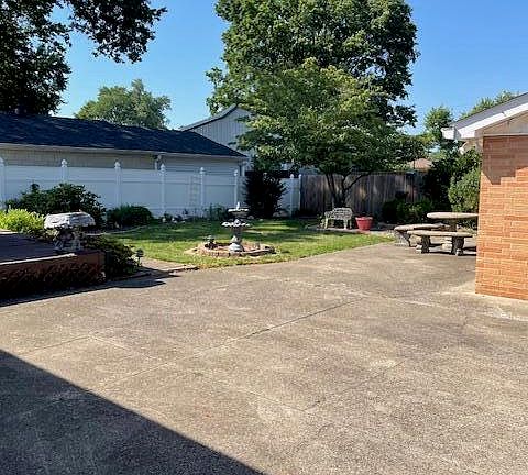 5th image of 5217 Galaxie Dr