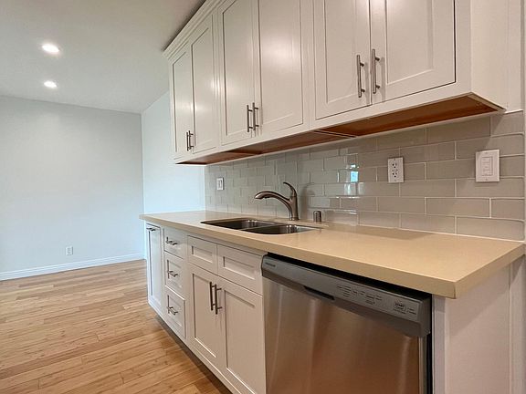 3rd image of 2901 4th St APT 318
