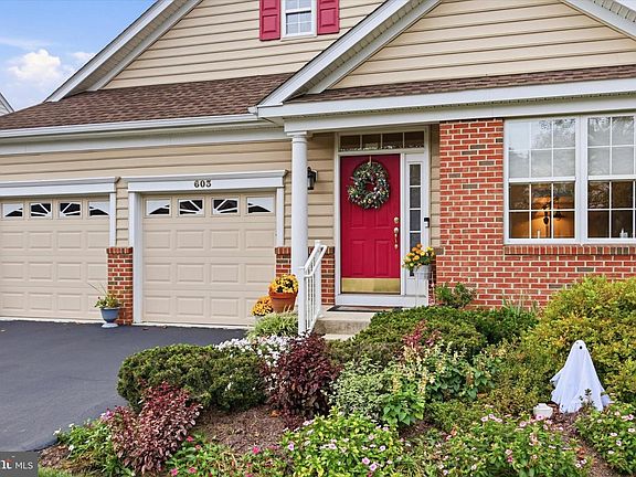 3rd image of 603 Torbet Rd