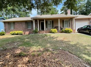 1849 Swann St, Fayetteville, NC 28303