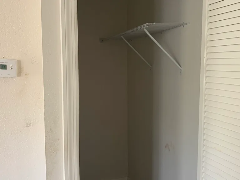 2151 Lakeview Dr #7 — Photo 6