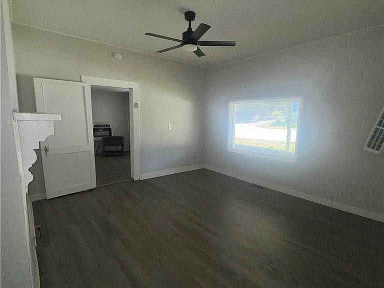 201 Hunters Ct — Photo 6
