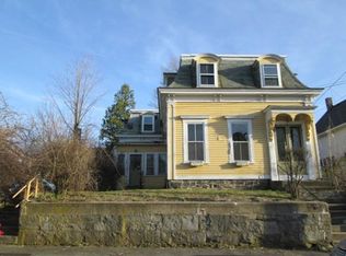 21 Gold St, Lowell, MA 01854