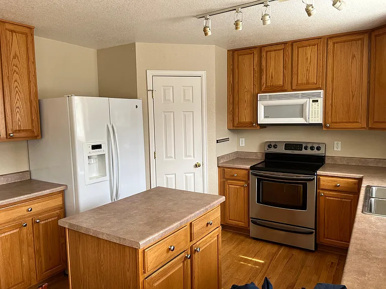 1733 Fossil Creek Pkwy — Photo 12