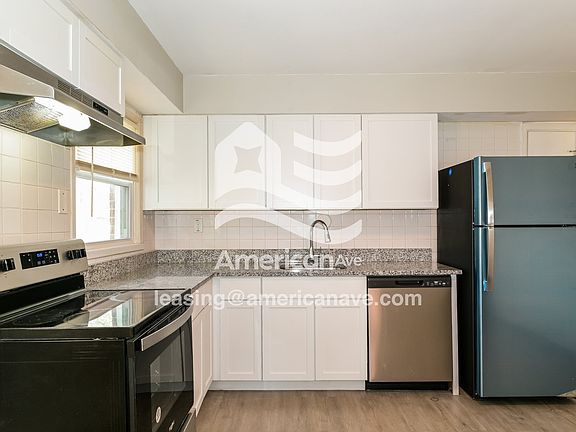 789701_005_wm_-_kitchen_13605689.jpg