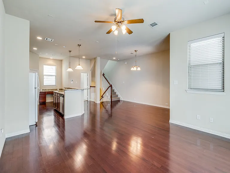 2326 Stutz Dr #103 — Photo 12