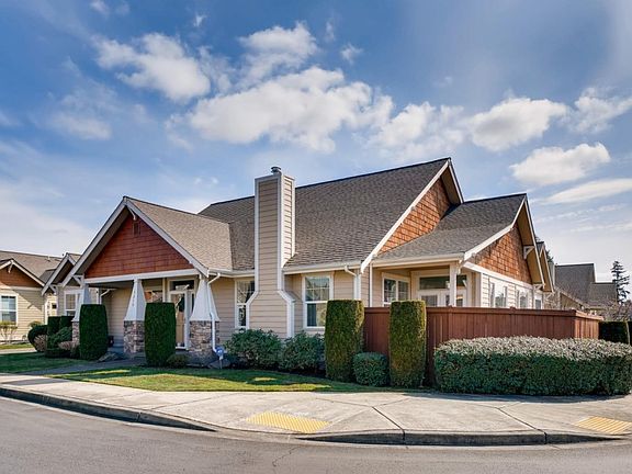 3rd image of 7215 Rosemount Cir