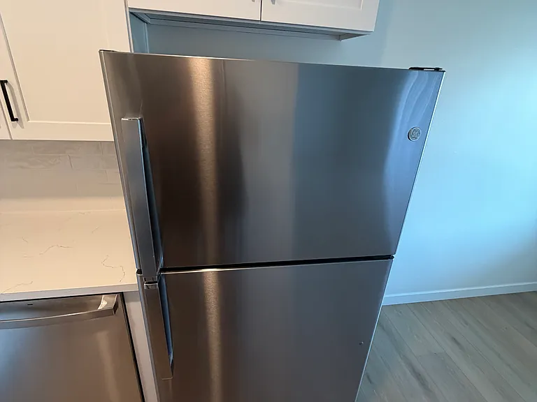 2733 Montrose Ave #5 — Photo 11