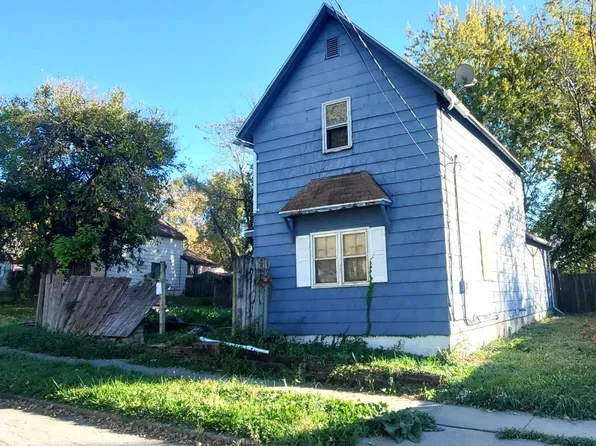 907 Buchanan St, Des Moines, IA 50316