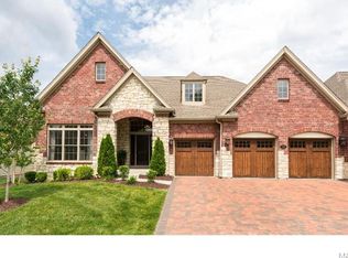 227 Meadowbrook Country Club Est, Ballwin, MO 63011