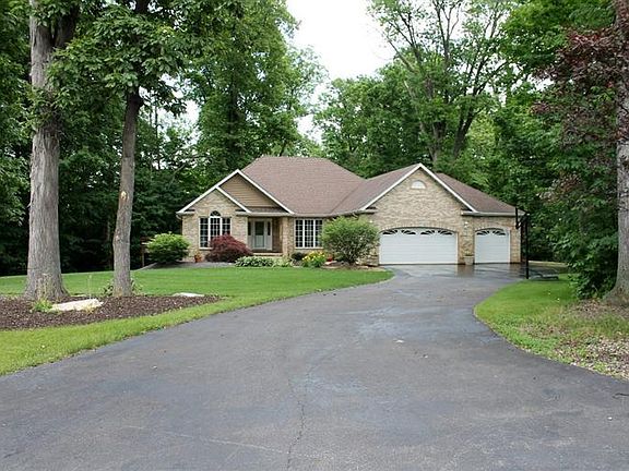 5th image of 919 Beechwood Dr