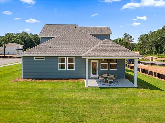 3rd image of 105 Chipper Ct