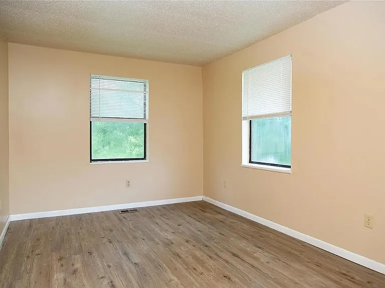 3008 Pasteur Ave — Photo 4