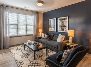 2830 Manorcrest Ct APT 334, Raleigh, NC 27609