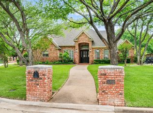 5302 Maple Ln, Colleyville, TX 76034