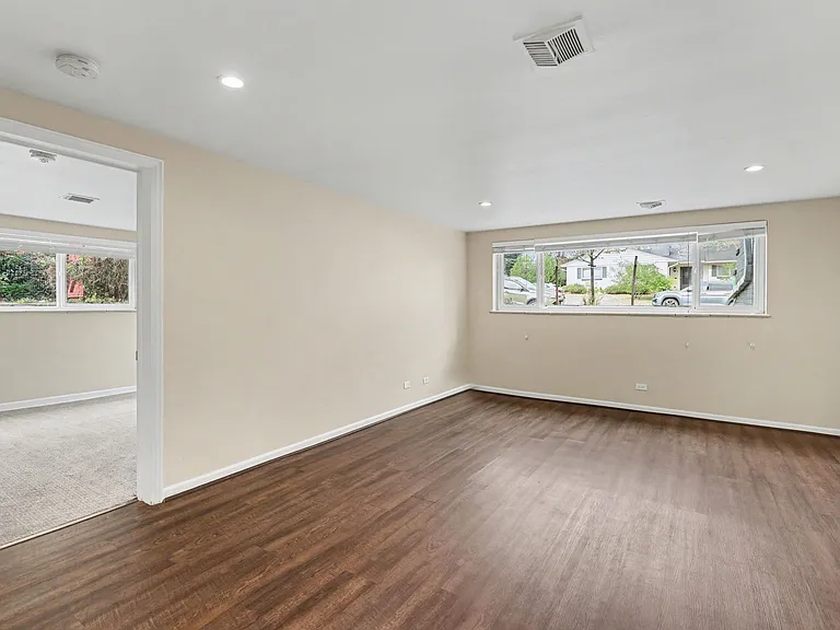900 S Harrison St — Photo 14