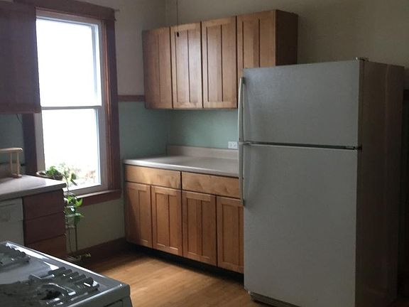 3rd image of 7235 W Palatine Ave