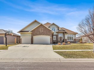 6077 27th St S, Fargo, ND