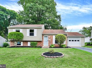 5549 Edsel St, Harrisburg, PA 17109