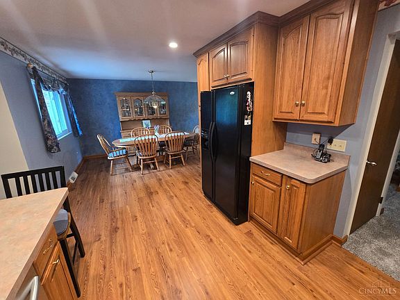 3rd image of 3107 Goda Ave