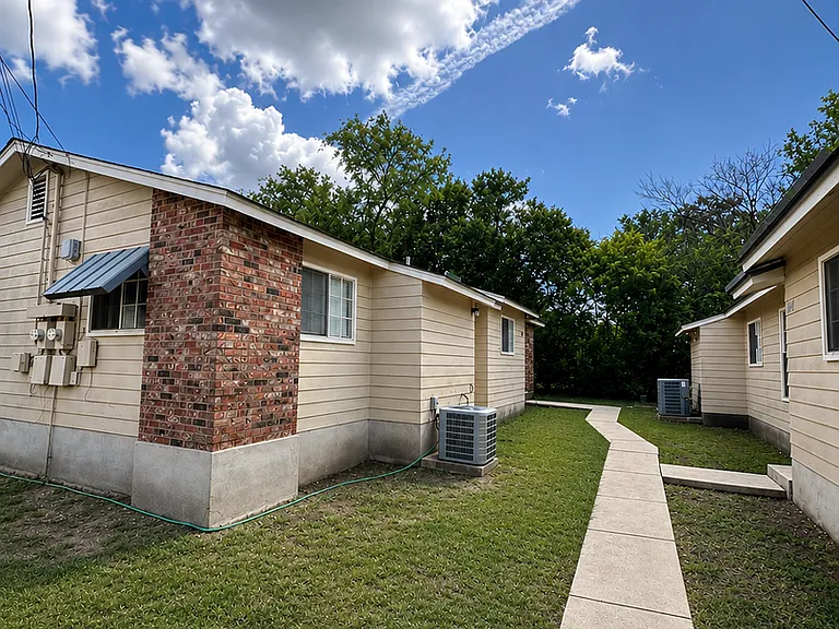 844 E Sunshine Dr #202 — Photo 13