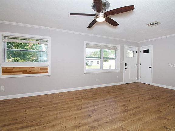 4th image of 1850 Oregon Ave NE