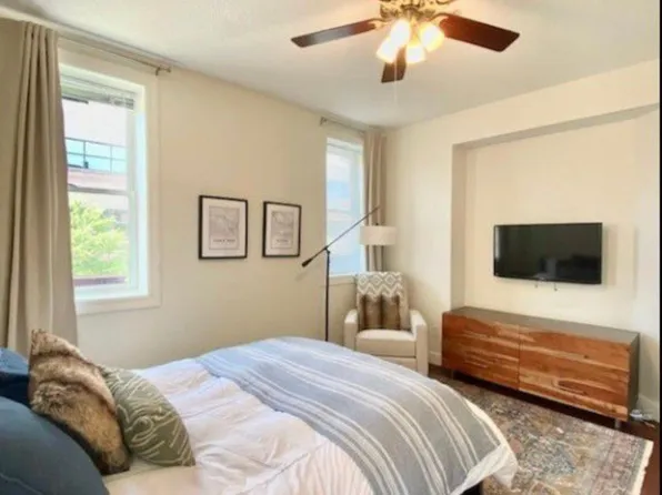 135 E Prairie Ave APT 1, Decatur, IL 62523