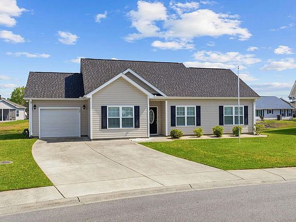 3rd image of 309 Oak Crest Circle