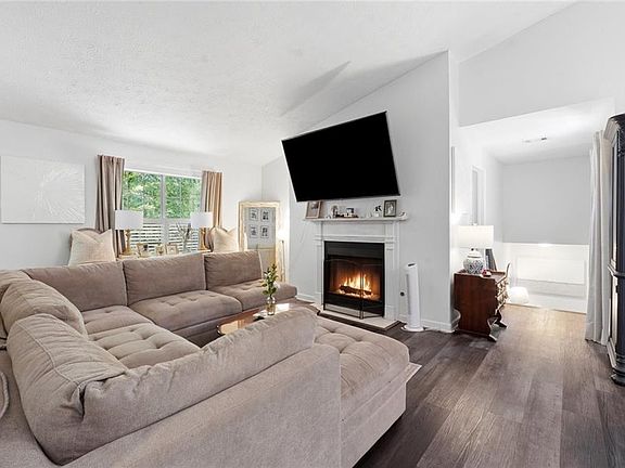 5th image of 1414 Glenleaf Dr